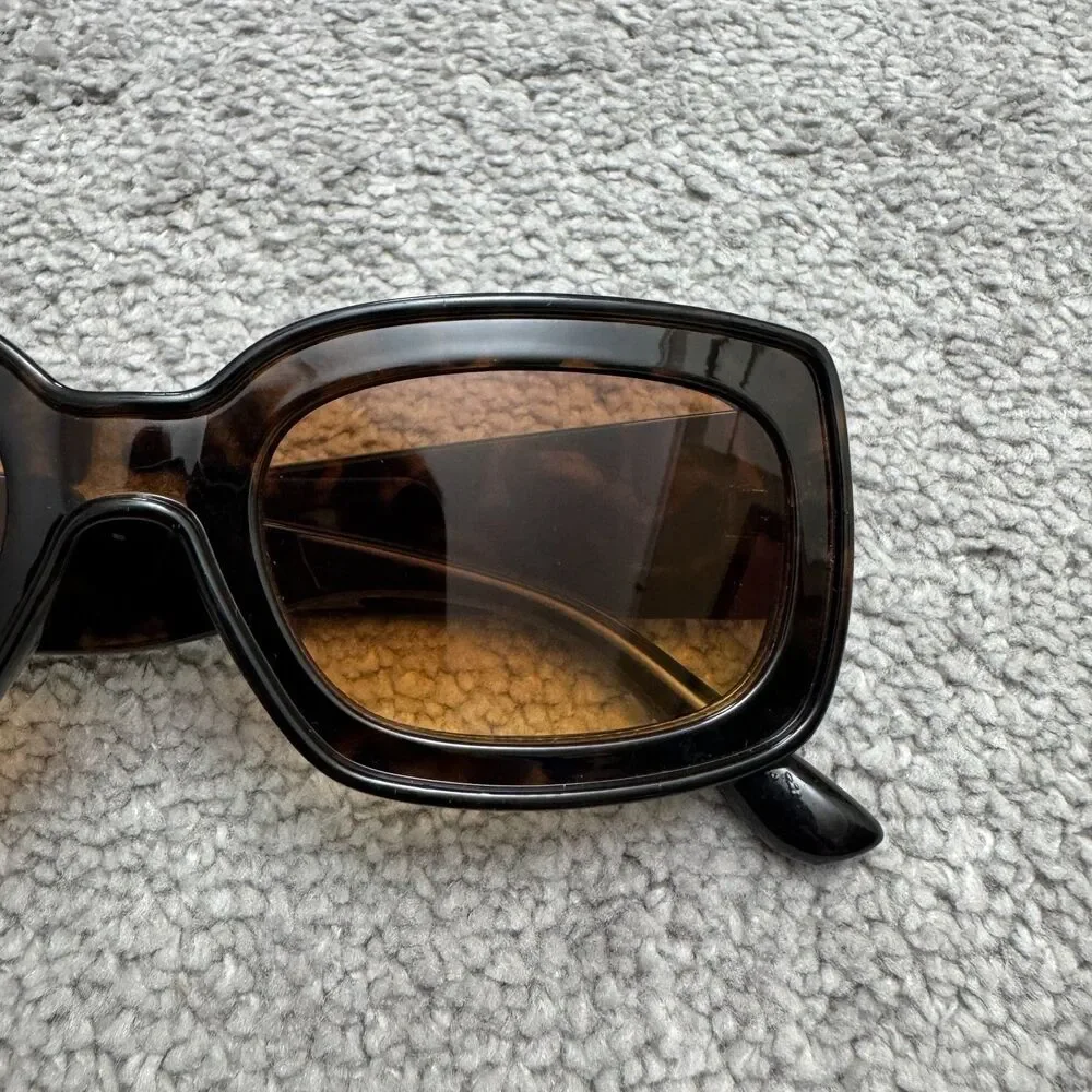 Womens Tortoise Shell Rectangle Sunglasses Chunky Frame Wide Temple Y2K 90s